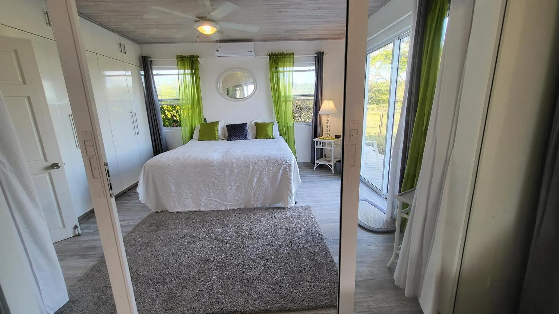 Unique Villa Retreat Style! Full Sea Views & Pool! Villa Christchurch Barbados